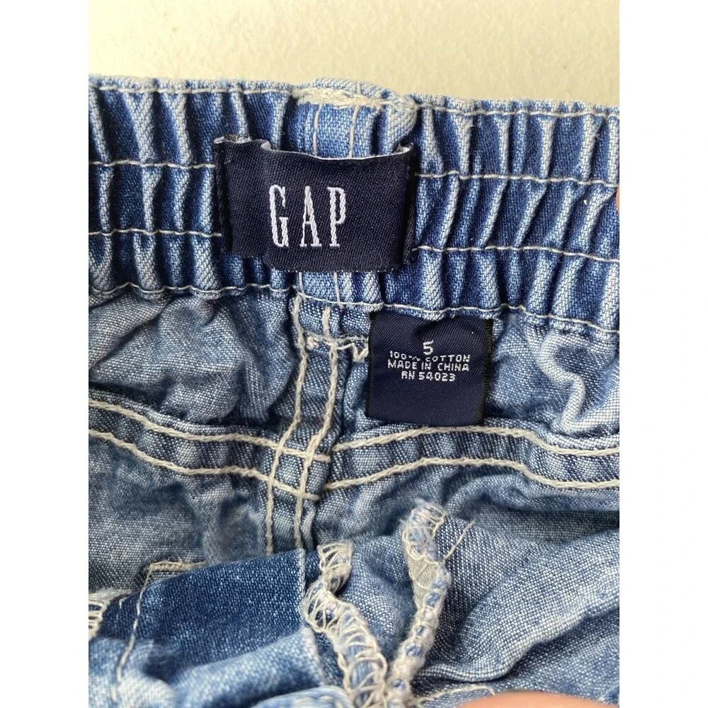 GAP Kids Girls Size 5 Denim Skirt Floral Applique Patchwork Floral Daisy